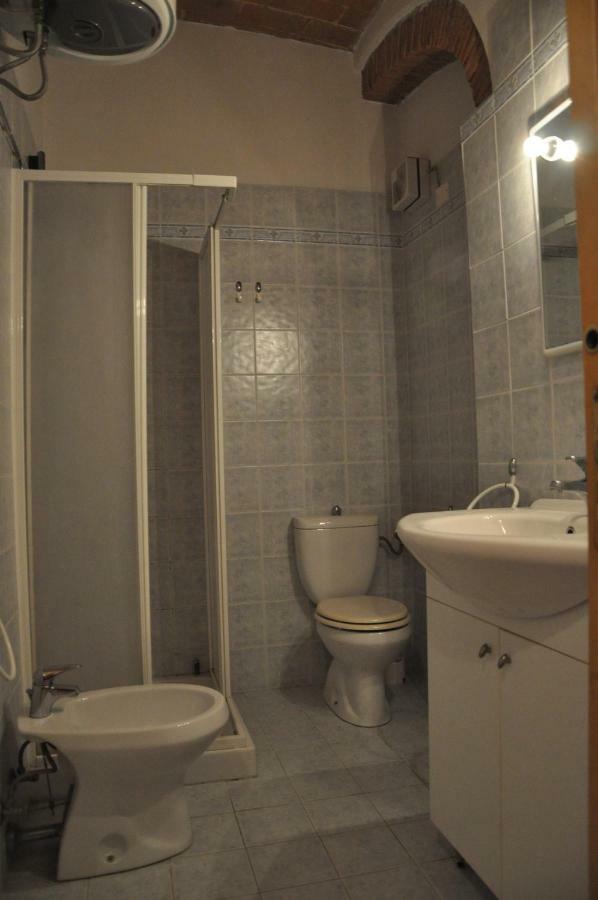 Monolocale Con Piscina S.Martino Apartment Riparbella Bagian luar foto